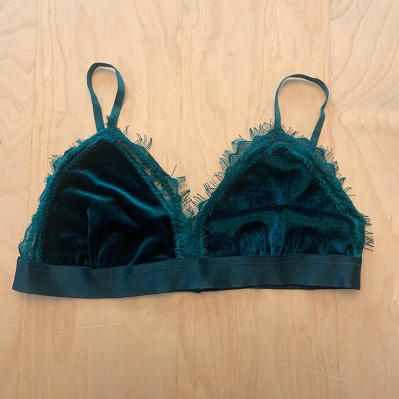 NWOT Emerald Green Velvet Lingerie Set - Picture 2 of 12